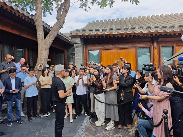 黄仁勋答记者问实录，事关H20、中美竞争、对华合作......