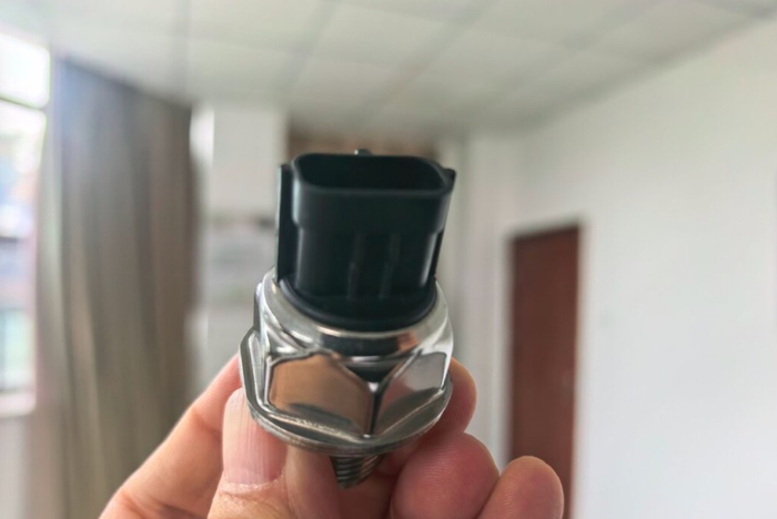 从被垄断到定标准，湖南造高精度压敏芯片实现“基准级”跨越
